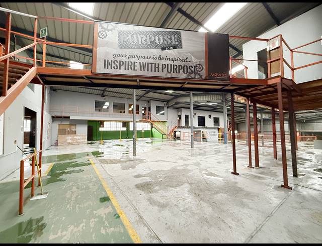 1,250M² WAREHOUSE TO LET IN WADEVILLE